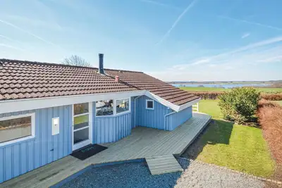 Image de Belle maison à Hejls avec sauna