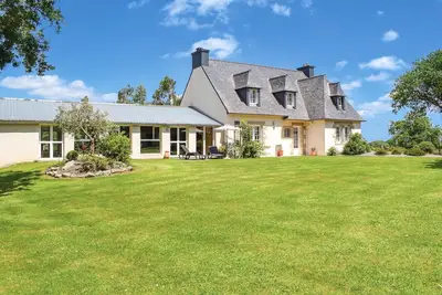 Image de Superbe maison à Yvias avec sauna