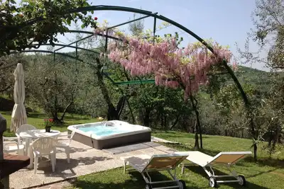 Image de Appartement de vacances Avec jacuzzi et jardin