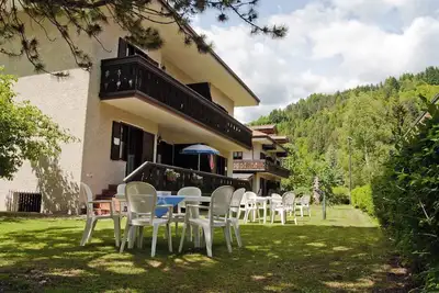 Image de Appartement de vacances avec balcon avec vue sur les montagnes