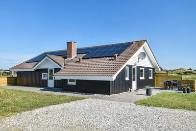 Image de Belle maison à Ringkøbing avec sauna