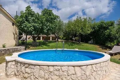 Image de Maison de vacances pour les familles avec Piscine