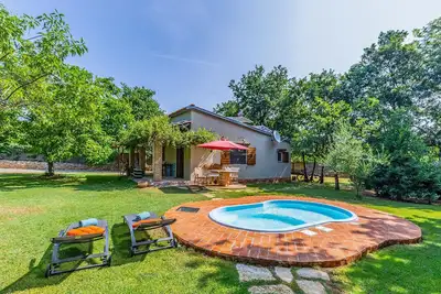 Image de Belle maison avec 1 chambre à Segotici