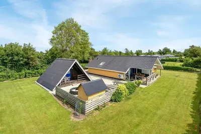 Image de Superbe maison à Sydals avec sauna