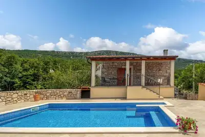 Image de Belle maison de 2 chambres à Barci