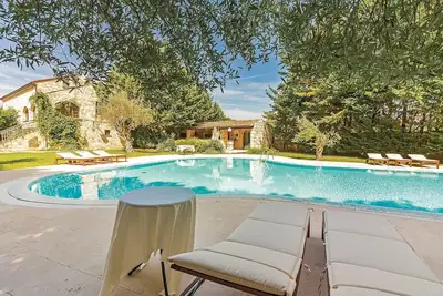 Image de Superbe maison Ă Bale avec WiFi