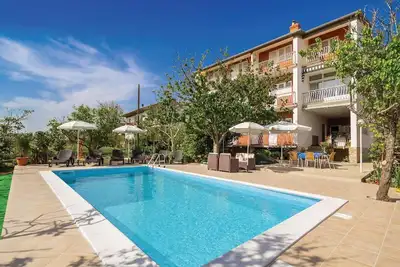 Image de Superbe appartement de 2 chambres à.