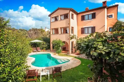 Image de Bel appartement à Pula avec WiFi