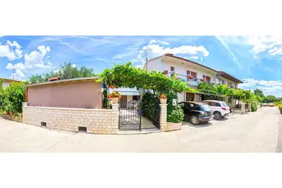 Image de Maison Bruno (76571-K1) - Pula