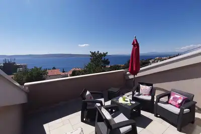 Image de Appartement de vacances avec mobilier moderne et climatisation