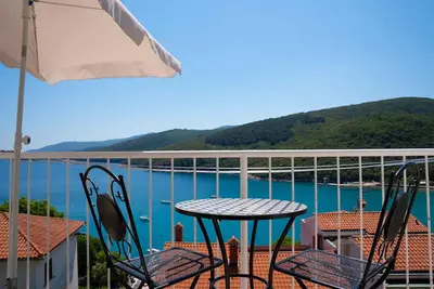Image de Appartement de vacances avec balcon et vue mer