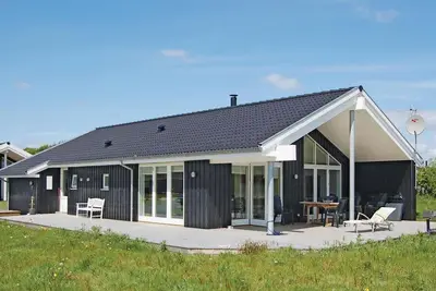 Image de Belle maison de 4 chambres à Rudkøbing