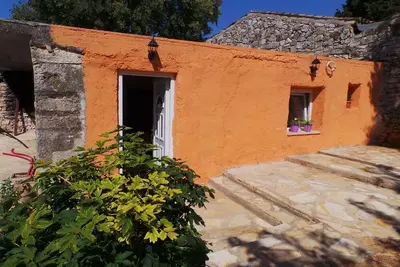 Image de Maison de vacances avec terrasse et barbecue
