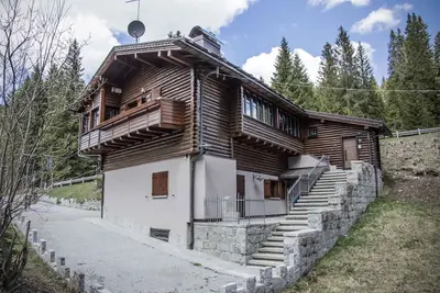 Image de Maison de vacances près de Madonna di Campiglio, directement sur les pistes de ski