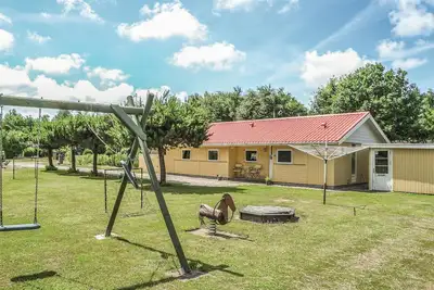 Image de Superbe maison à Oksbøl avec WiFi