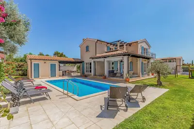 Image de Superbe maison à Fazana avec WiFi