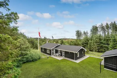 Image de Awesome home in Løkken with sauna