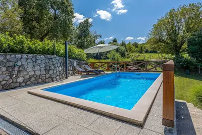 Image de Superbe maison Ă Lukovdol avec sauna