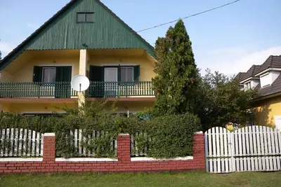 Image de Maison de vacances avec 2 terrasses et piscine près de la plage