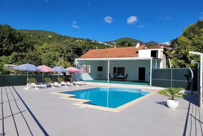 Image de Maison de vacances avec vue mer et piscine