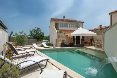 Image de Belle maison de 3 chambres à Kavran