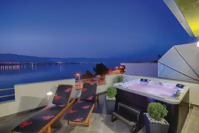 Image de Appartement confortable à Trogir avec.