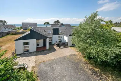 Image de Superbe maison à Ebeltoft avec sauna