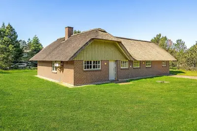 Image de Belle maison à Blåvand avec WiFi