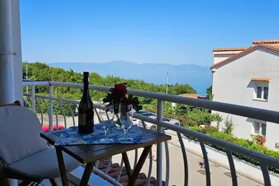 Image de Appartement de vacances avec balcon donnant sur la mer