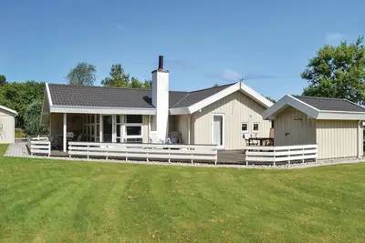 Image de Superbe maison à Melby avec WiFi