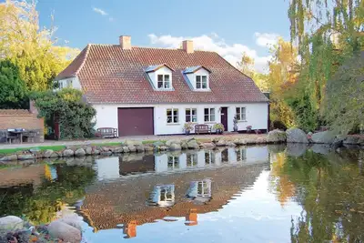 Image de Belle maison Ă Sydals avec vue sur la.