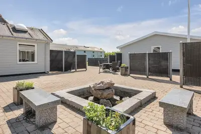 Image de Superbe maison de 20 chambres à Henne