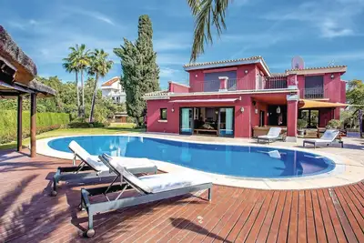 Image de Belle maison de 6 chambres Ă Elviria