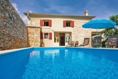 Image de Superbe maison de 2 chambres à Krk