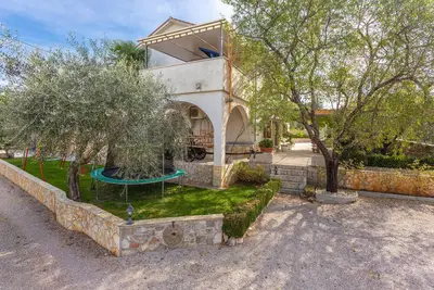 Image de Superbe appartement de 3 chambres à.