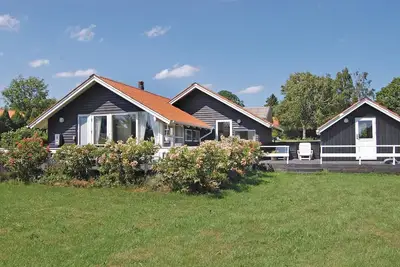 Image de Belle maison à Hejls avec sauna