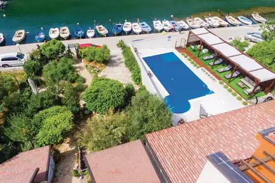 Image de Superbe maison à Skradin avec sauna