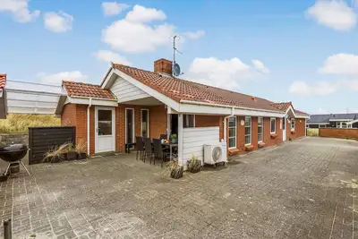 Image de Superbe maison Ă Hvide Sande avec sauna