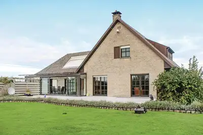 Image de Belle maison Ă Groede avec WiFi