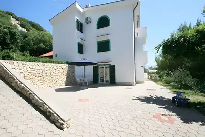 Image de Appartement de vacances avec terrasse, à seulement 70 m de la mer