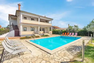 Image de Belle maison à Visnjan avec WiFi