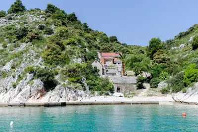 Image de Maison Ančica (45131-K1) - Stomorska - île de Solta