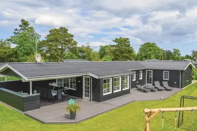 Image de Belle maison à Hadsund avec WiFi