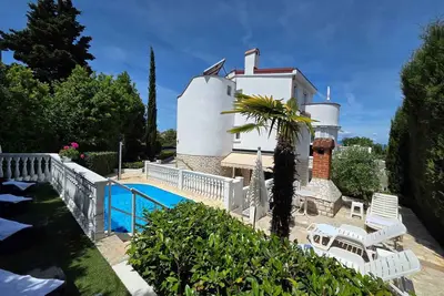 Image de Appartement de vacances avec climat et piscine