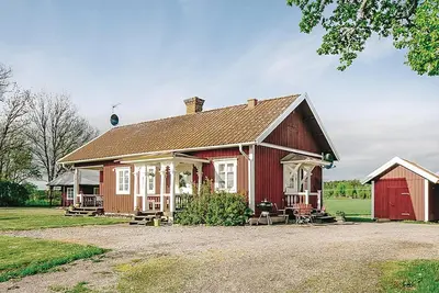 Image de Maison confortable à Lyrestad avec WiFi
