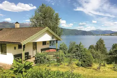 Image de Belle maison de 2 chambres à Balestrand