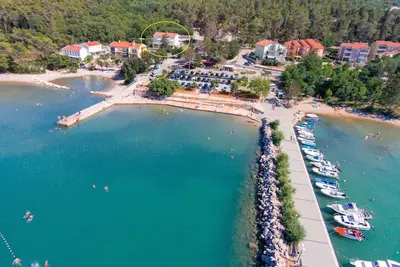 Image de Appartement de vacances à l'extérieur de la climatisation, à seulement 40 mètres de la plage