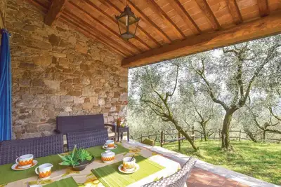 Image de Superbe maison de 2 chambres à Camaiore.