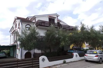 Image de Studio avec balcon et air conditionné