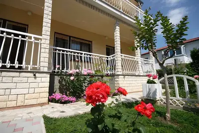 Image de Appartement de vacances avec télévision satellite et grande terrasse